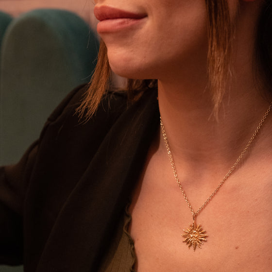 Allegrio Golden Necklace