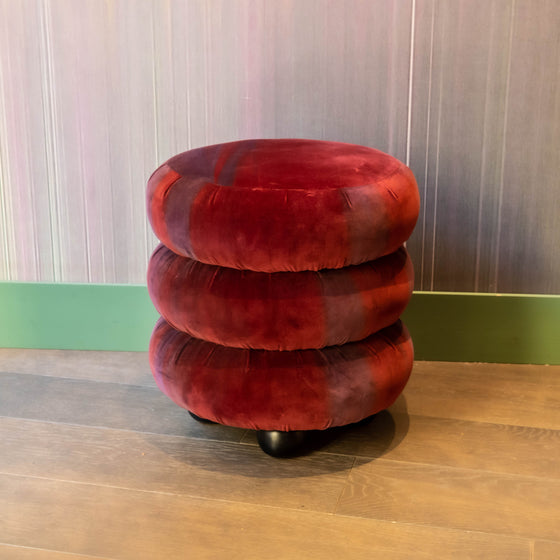 In Love Red Pouf